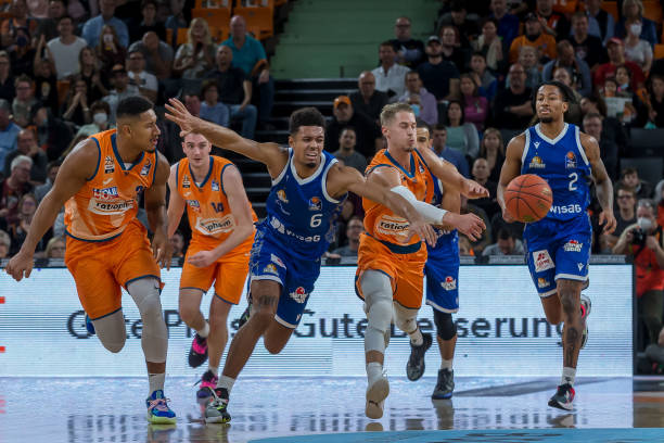 两队整体实 两队整体实