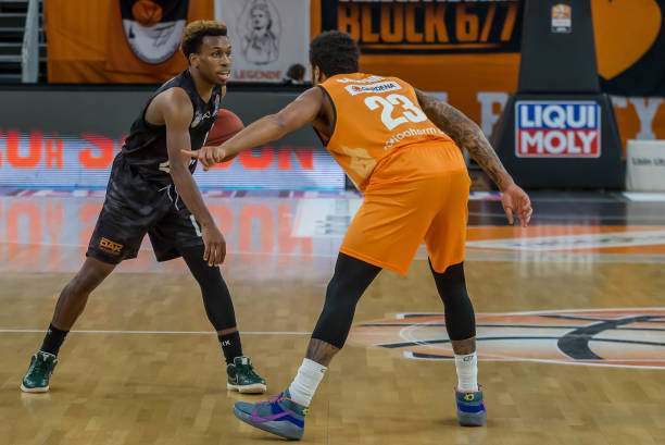 会冰壶赛事 会冰壶赛事