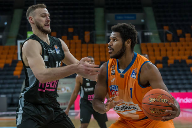 巴佩以微弱 巴佩以微弱